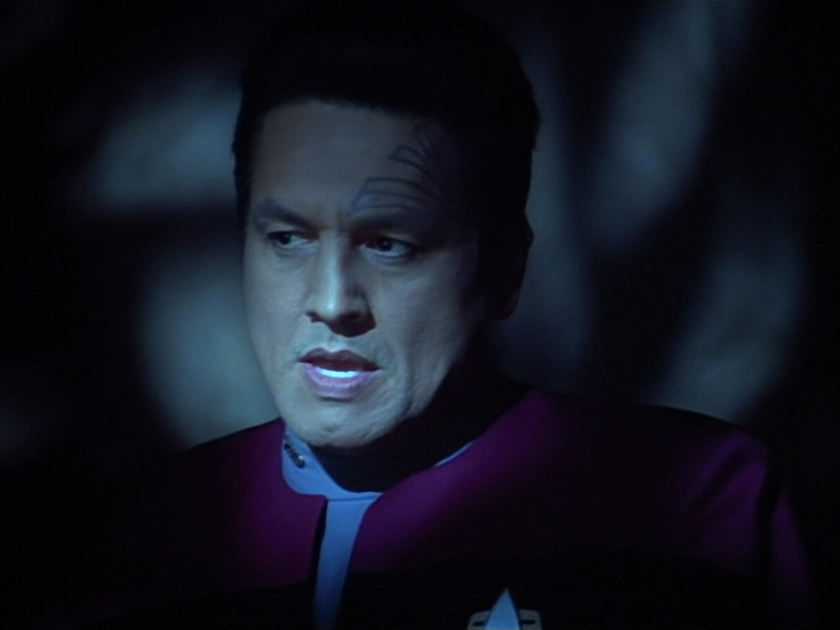 extant_StarTrek_VOY_4x13-WakingMoments_03557.jpg