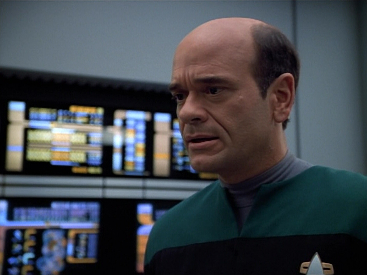 extant_StarTrek_VOY_4x13-WakingMoments_03564.jpg