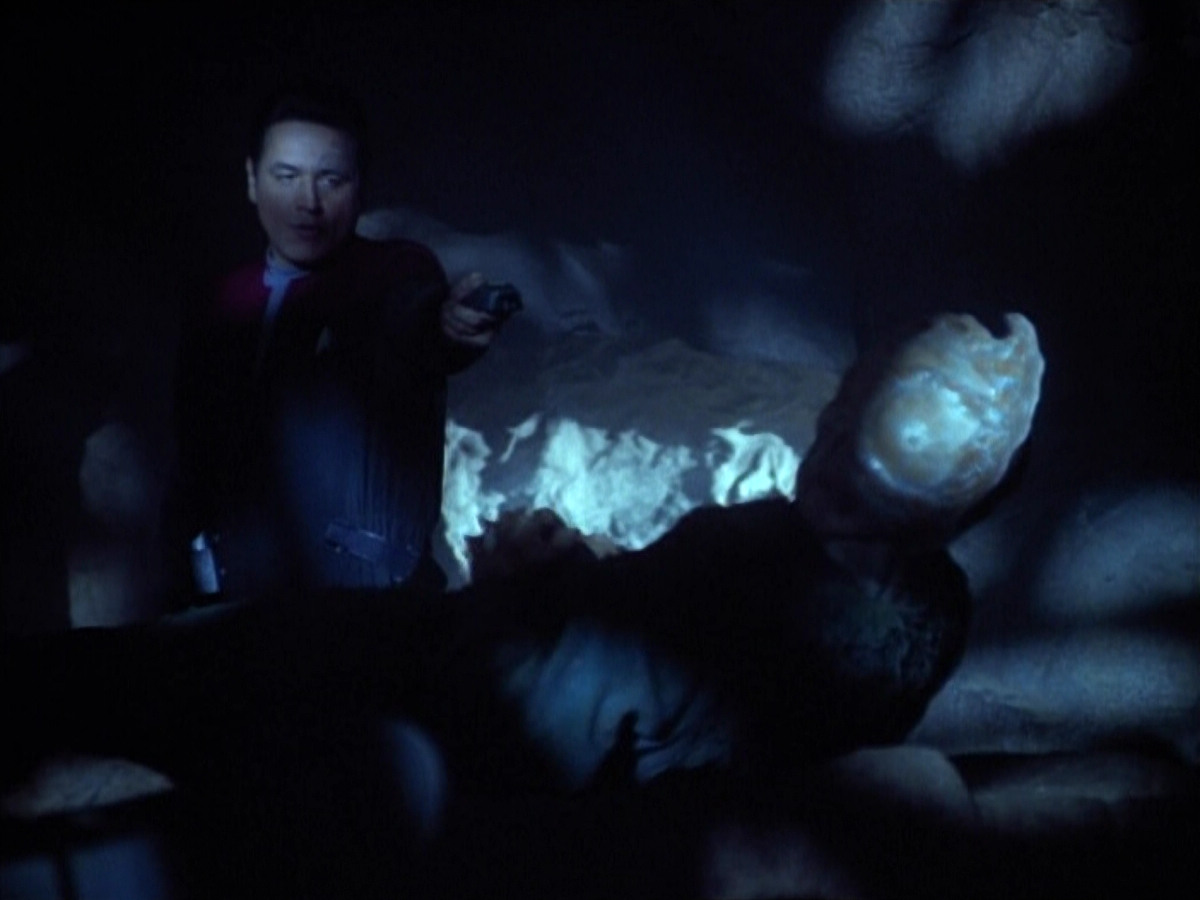 extant_StarTrek_VOY_4x13-WakingMoments_03611.jpg