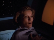 extant_StarTrek_VOY_4x13-WakingMoments_00393.jpg