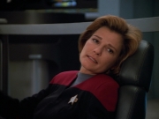 extant_StarTrek_VOY_4x13-WakingMoments_00861.jpg