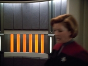 extant_StarTrek_VOY_4x13-WakingMoments_00982.jpg