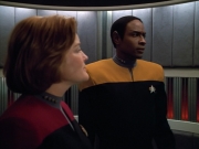 extant_StarTrek_VOY_4x13-WakingMoments_00986.jpg