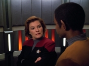 Filename=extant_StarTrek_VOY_4x13-WakingMoments_01006.jpg
Filesize=158KiB
Dimensions=1200x900
Date added=Sep 14, 2019 extant_StarTrek_VOY_4x13-WakingMoments_01006.jpg