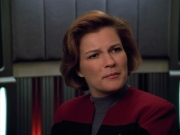 extant_StarTrek_VOY_4x13-WakingMoments_01014.jpg