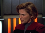 extant_StarTrek_VOY_4x13-WakingMoments_01042.jpg