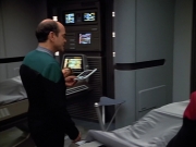 Filename=extant_StarTrek_VOY_4x13-WakingMoments_01148.jpg
Filesize=144KiB
Dimensions=1200x900
Date added=Sep 14, 2019 extant_StarTrek_VOY_4x13-WakingMoments_01148.jpg