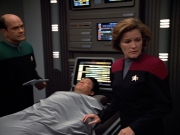 extant_StarTrek_VOY_4x13-WakingMoments_01161.jpg