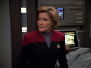 extant_StarTrek_VOY_4x13-WakingMoments_01169.jpg