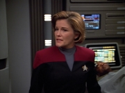 extant_StarTrek_VOY_4x13-WakingMoments_01173.jpg