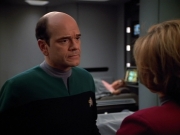 extant_StarTrek_VOY_4x13-WakingMoments_01181.jpg