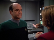 extant_StarTrek_VOY_4x13-WakingMoments_01200.jpg