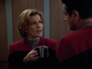 Filename=extant_StarTrek_VOY_4x13-WakingMoments_01359.jpg
Filesize=125KiB
Dimensions=1200x900
Date added=Sep 14, 2019 extant_StarTrek_VOY_4x13-WakingMoments_01359.jpg