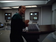 Filename=extant_StarTrek_VOY_4x13-WakingMoments_01424.jpg
Filesize=145KiB
Dimensions=1200x900
Date added=Sep 14, 2019 extant_StarTrek_VOY_4x13-WakingMoments_01424.jpg