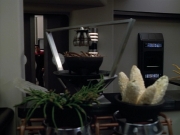 extant_StarTrek_VOY_4x13-WakingMoments_01542.jpg