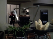 extant_StarTrek_VOY_4x13-WakingMoments_01544.jpg