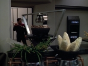 extant_StarTrek_VOY_4x13-WakingMoments_01546.jpg