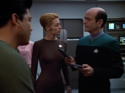 extant_StarTrek_VOY_4x13-WakingMoments_01935.jpg