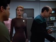 extant_StarTrek_VOY_4x13-WakingMoments_01937.jpg