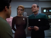 extant_StarTrek_VOY_4x13-WakingMoments_01941.jpg
