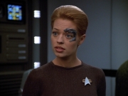 extant_StarTrek_VOY_4x13-WakingMoments_01945.jpg