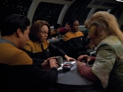 extant_StarTrek_VOY_4x13-WakingMoments_02107.jpg