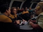 extant_StarTrek_VOY_4x13-WakingMoments_02109.jpg
