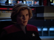 extant_StarTrek_VOY_4x13-WakingMoments_02115.jpg