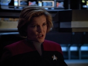 extant_StarTrek_VOY_4x13-WakingMoments_02116.jpg