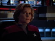 extant_StarTrek_VOY_4x13-WakingMoments_02133.jpg