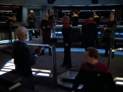 extant_StarTrek_VOY_4x13-WakingMoments_02235.jpg