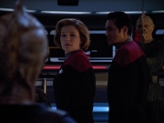extant_StarTrek_VOY_4x13-WakingMoments_02241.jpg