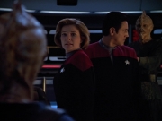 extant_StarTrek_VOY_4x13-WakingMoments_02244.jpg