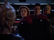 extant_StarTrek_VOY_4x13-WakingMoments_02247.jpg