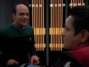 extant_StarTrek_VOY_4x13-WakingMoments_02432.jpg