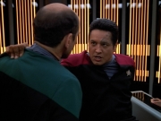 extant_StarTrek_VOY_4x13-WakingMoments_02437.jpg