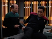 extant_StarTrek_VOY_4x13-WakingMoments_02441.jpg