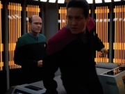 extant_StarTrek_VOY_4x13-WakingMoments_02442.jpg