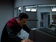 extant_StarTrek_VOY_4x13-WakingMoments_02447.jpg