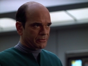 extant_StarTrek_VOY_4x13-WakingMoments_02518.jpg
