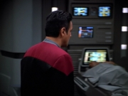 extant_StarTrek_VOY_4x13-WakingMoments_02577.jpg