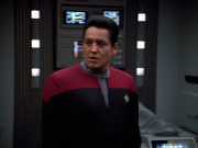 extant_StarTrek_VOY_4x13-WakingMoments_02579.jpg