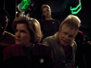 extant_StarTrek_VOY_4x13-WakingMoments_02722.jpg