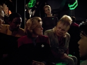 extant_StarTrek_VOY_4x13-WakingMoments_02725.jpg
