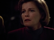 extant_StarTrek_VOY_4x13-WakingMoments_02767.jpg