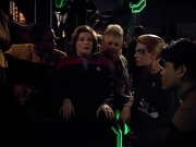 extant_StarTrek_VOY_4x13-WakingMoments_02863.jpg