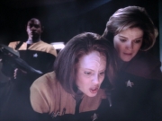 extant_StarTrek_VOY_4x13-WakingMoments_02965.jpg