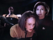 extant_StarTrek_VOY_4x13-WakingMoments_02967.jpg