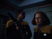 extant_StarTrek_VOY_4x13-WakingMoments_03004.jpg
