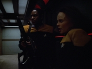 extant_StarTrek_VOY_4x13-WakingMoments_03011.jpg